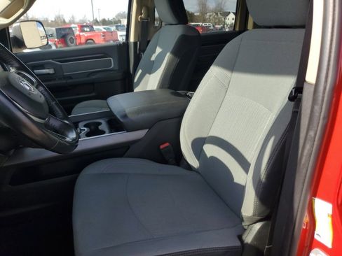 Used 2019 RAM 2500 Big Horn image 28