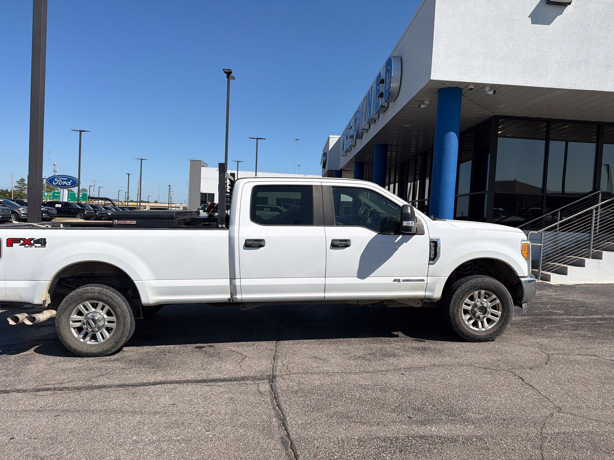 Used 2017 Ford F350 XL w/ STX Appearance Package AWD/4WD image 4