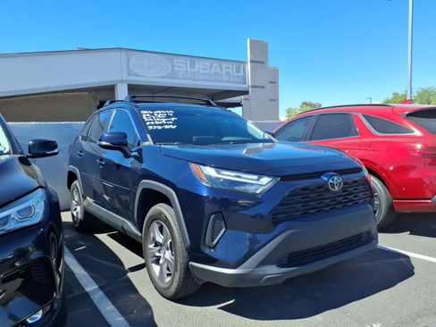 Used 2022 Toyota RAV4 XLE w/ Convenience Package AWD/4WD image 2