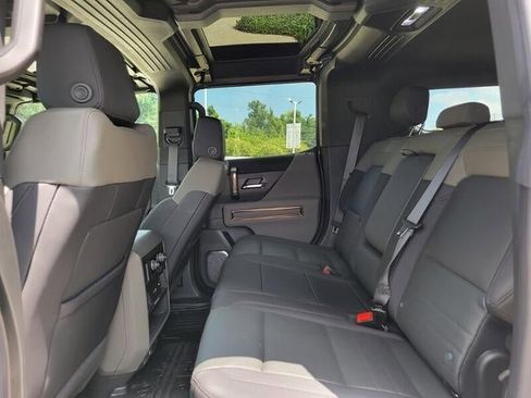 New 2025 GMC Hummer EV 3X w/ LPO, Illumination Package image 34