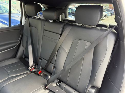 Used 2023 Mercedes-Benz EQB 300 4MATIC image 45