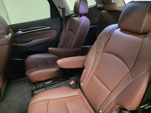 Used 2021 Buick Enclave Avenir w/ Avenir Technology Package image 14