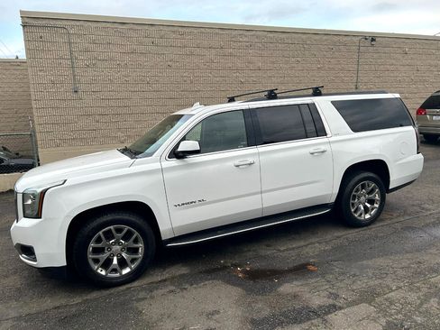 Used 2015 GMC Yukon XL SLT image 8