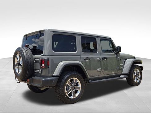 Used 2021 Jeep Wrangler Unlimited Sahara AWD/4WD image 4