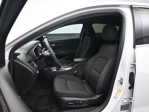 Used 2019 Chevrolet Malibu LT FWD image 18