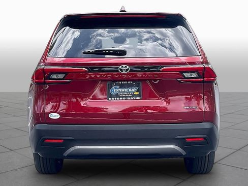 Certified 2024 Toyota Grand Highlander FWD image 5