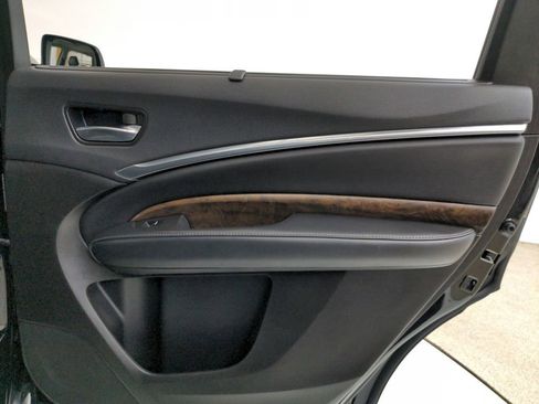 Used 2018 Acura MDX SH-AWD w/ Advance Package image 30