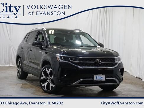 Certified 2023 Volkswagen Taos SEL AWD/4WD image 1