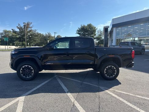 New 2026 GMC Canyon AT4 image 2