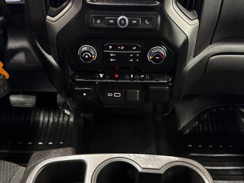 Used 2021 Chevrolet Silverado 3500 W/T w/ WT Convenience Package AWD/4WD image 17