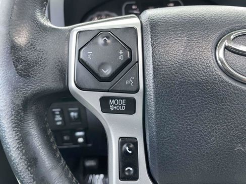 Used 2018 Toyota Tundra Limited w/ Limited Premium Package AWD/4WD image 32