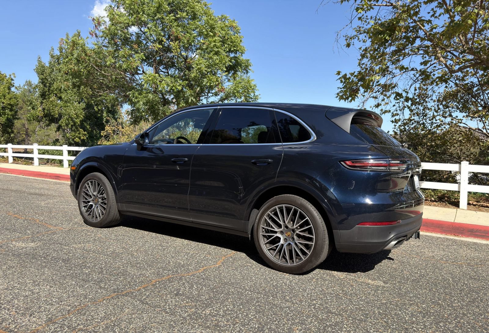 Used 2021 Porsche Cayenne AWD/4WD image 8