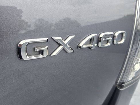Used 2023 Lexus GX 460 Luxury w/ Accessory Package AWD/4WD image 9