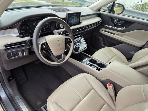 Used 2022 Lincoln Corsair FWD image 14