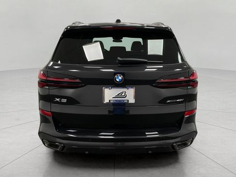 New 2026 BMW X5 xDrive40i w/ M Sport Package AWD/4WD image 4