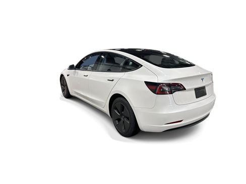 Certified 2023 Tesla Model 3 Standard Range RWD image 4