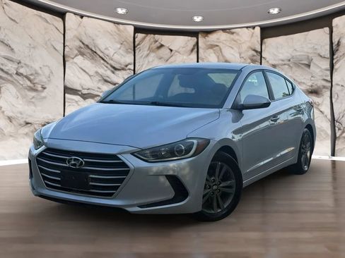 Used 2018 Hyundai Elantra SEL FWD image 1