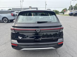 Used 2025 Volkswagen Taos S AWD/4WD video 4