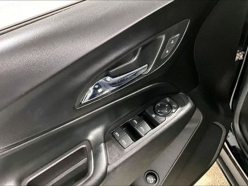 Used 2018 Chevrolet Equinox LT image 36