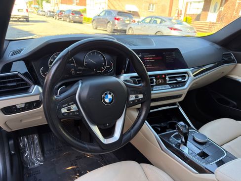 Used 2019 BMW 330i xDrive Sedan w/ Driving Assistance Package AWD/4WD image 21