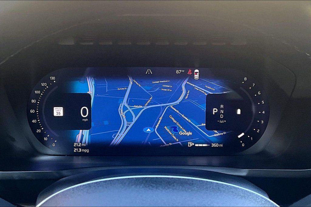 Certified 2026 Volvo XC90 B6 Plus AWD/4WD image 30