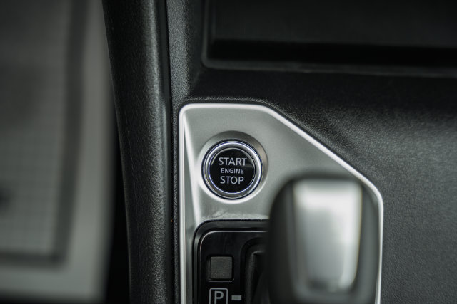Used 2025 Nissan Altima 2.5 SV FWD image 28