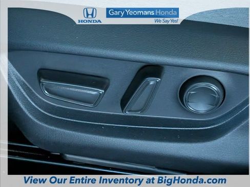 Used 2025 Toyota Camry LE w/ Convenience Package FWD image 21