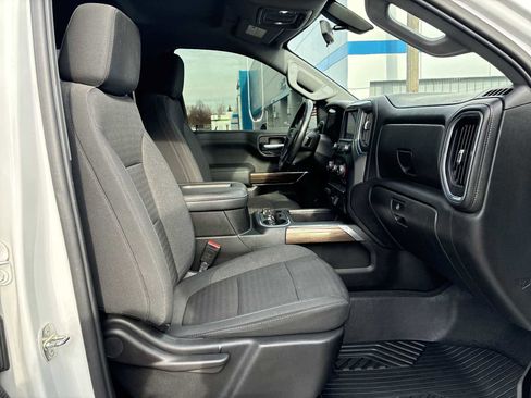 Used 2021 Chevrolet Silverado 1500 LT Trail Boss w/ Bed Protection Package image 27