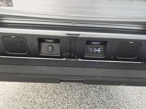 Used 2024 GMC Sierra 2500 Denali Ultimate w/ Max Trailering Package image 25