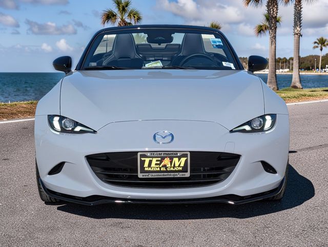 New 2026 MAZDA MX-5 Miata Club w/ Interior Package RWD image 3