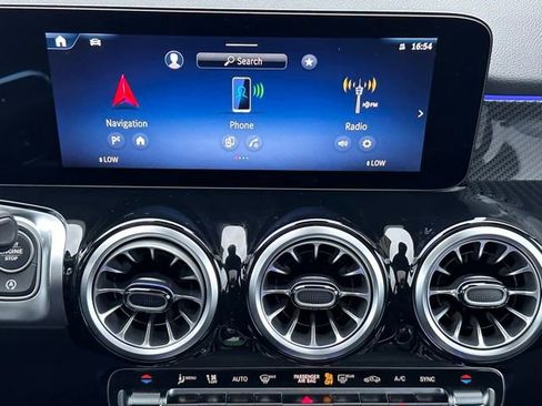 New 2026 Mercedes-Benz GLB 35 AMG 4MATIC image 21