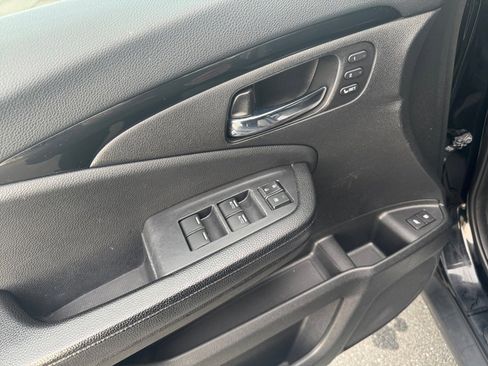 Used 2016 Honda Pilot Elite image 36