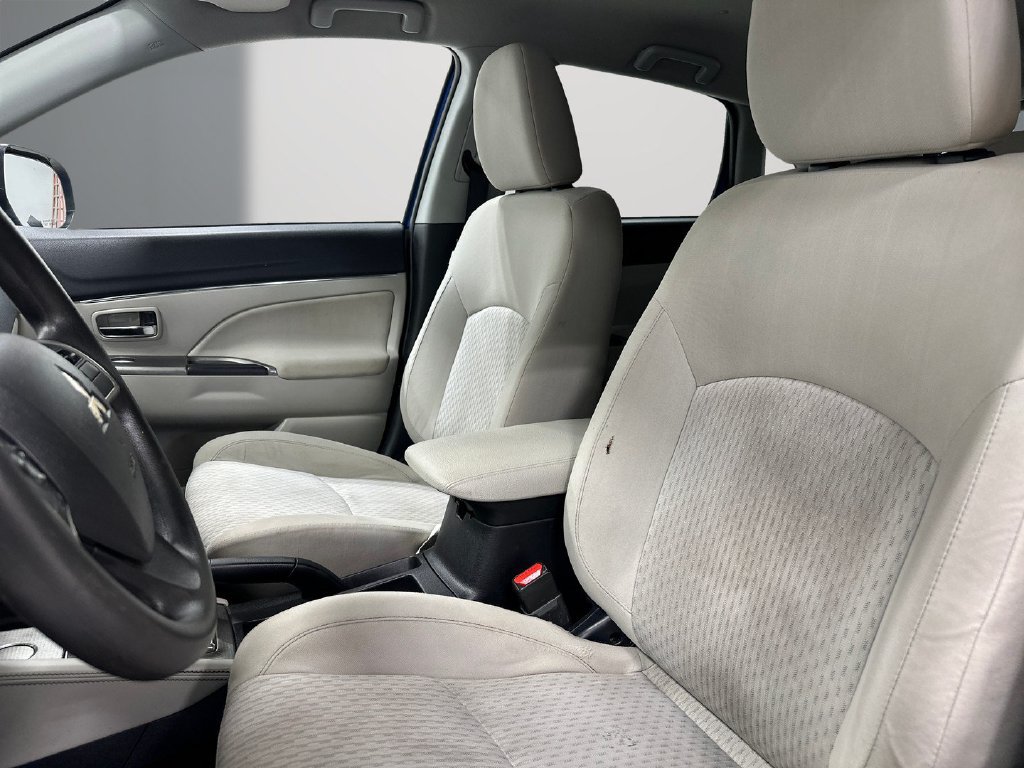 Used 2019 Mitsubishi Outlander Sport ES FWD image 14