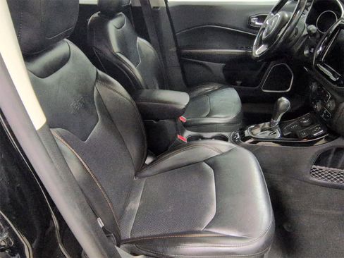 Used 2019 Jeep Compass Limited image 21