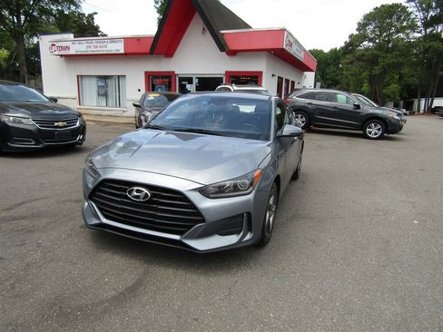Used 2020 Hyundai Veloster 2.0 FWD image 1