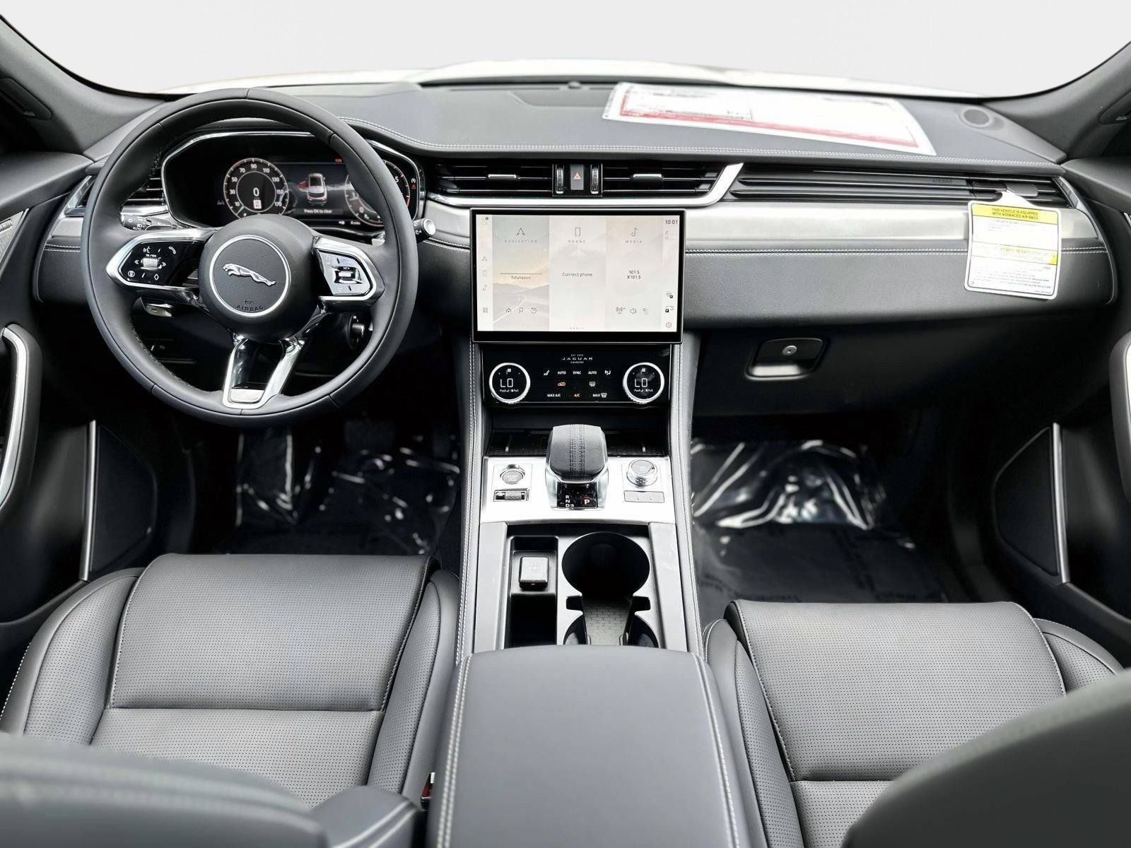 New 2026 Jaguar F-PACE R-Dynamic S AWD/4WD image 11