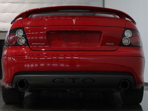 Used 2006 Pontiac GTO RWD image 36