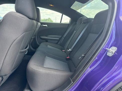 Used 2023 Dodge Charger SXT RWD image 9