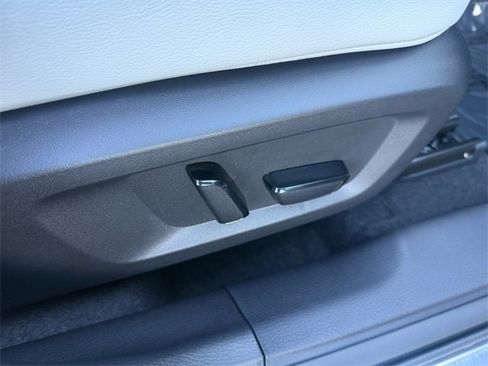 New 2026 Mitsubishi Outlander SEL image 25