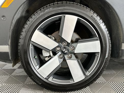 Used 2024 Hyundai Santa Fe Limited image 38