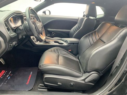 Used 2022 Dodge Challenger SRT Hellcat w/ Plus Package RWD image 14