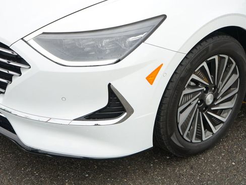 Certified 2022 Hyundai Sonata Limited w/ Cargo Package image 11