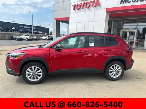 Certified 2026 Toyota Corolla Cross LE w/ Moonroof Package AWD/4WD image 13