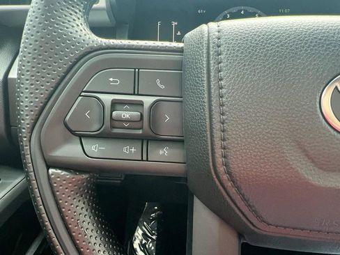 Used 2025 Toyota Tacoma SR5 image 18