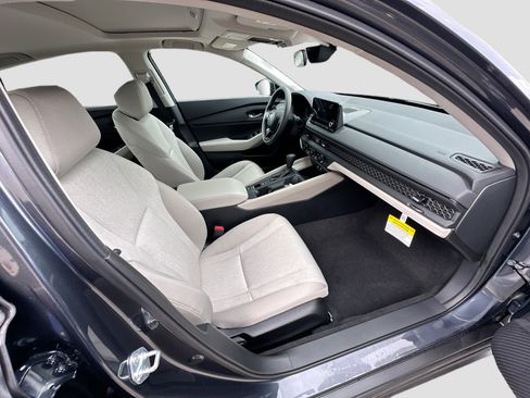 New 2025 Honda Accord SE image 22
