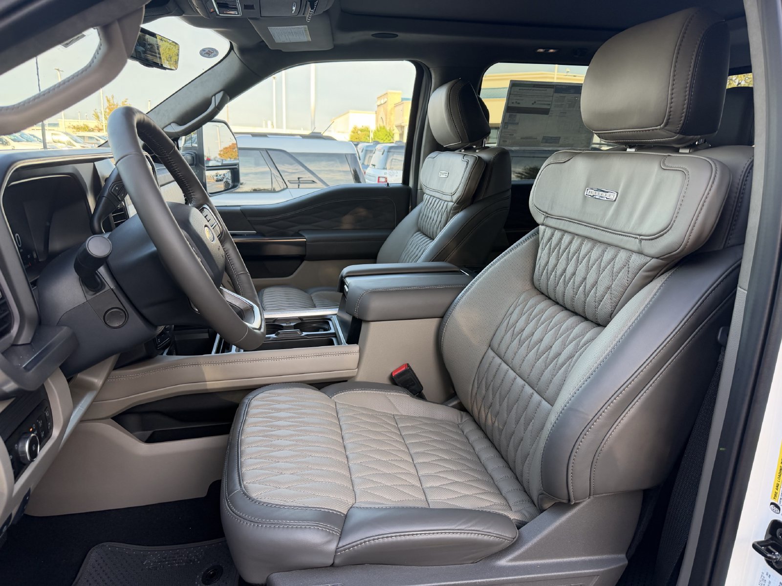 New 2027 Ford F350 Platinum w/ Platinum Plus Package AWD/4WD image 23