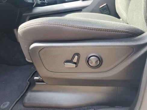 Used 2025 RAM 1500 Big Horn AWD/4WD image 16