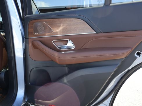 Used 2025 Mercedes-Benz GLE 350 4MATIC image 24