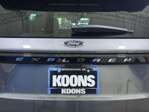 Used 2026 Ford Explorer Active AWD/4WD image 21