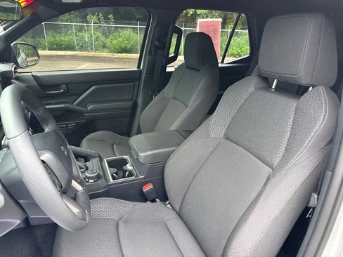 Used 2026 Toyota 4Runner SR5 AWD/4WD image 10
